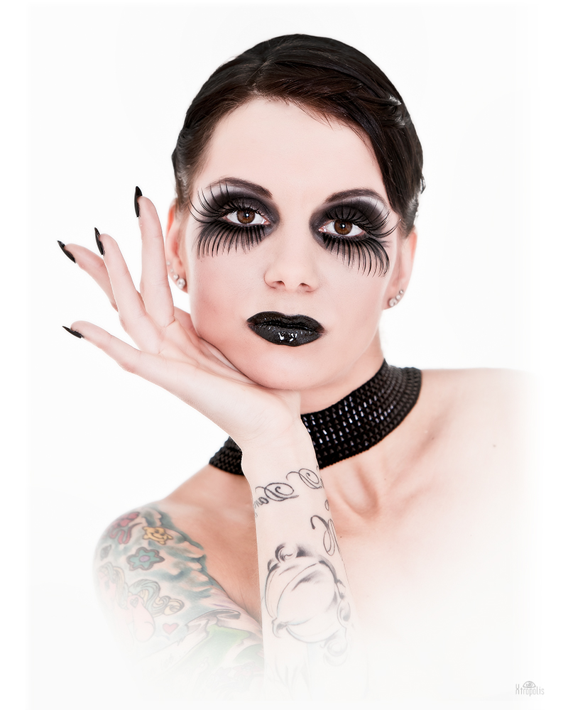 Xtropolis – Peggy Pain
